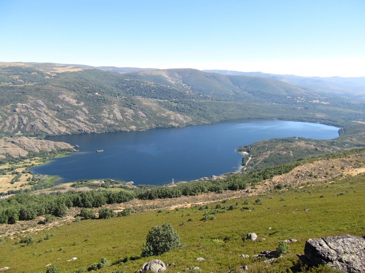 Cabanas Madarsu Vigo de Sanabria Kültér fotó