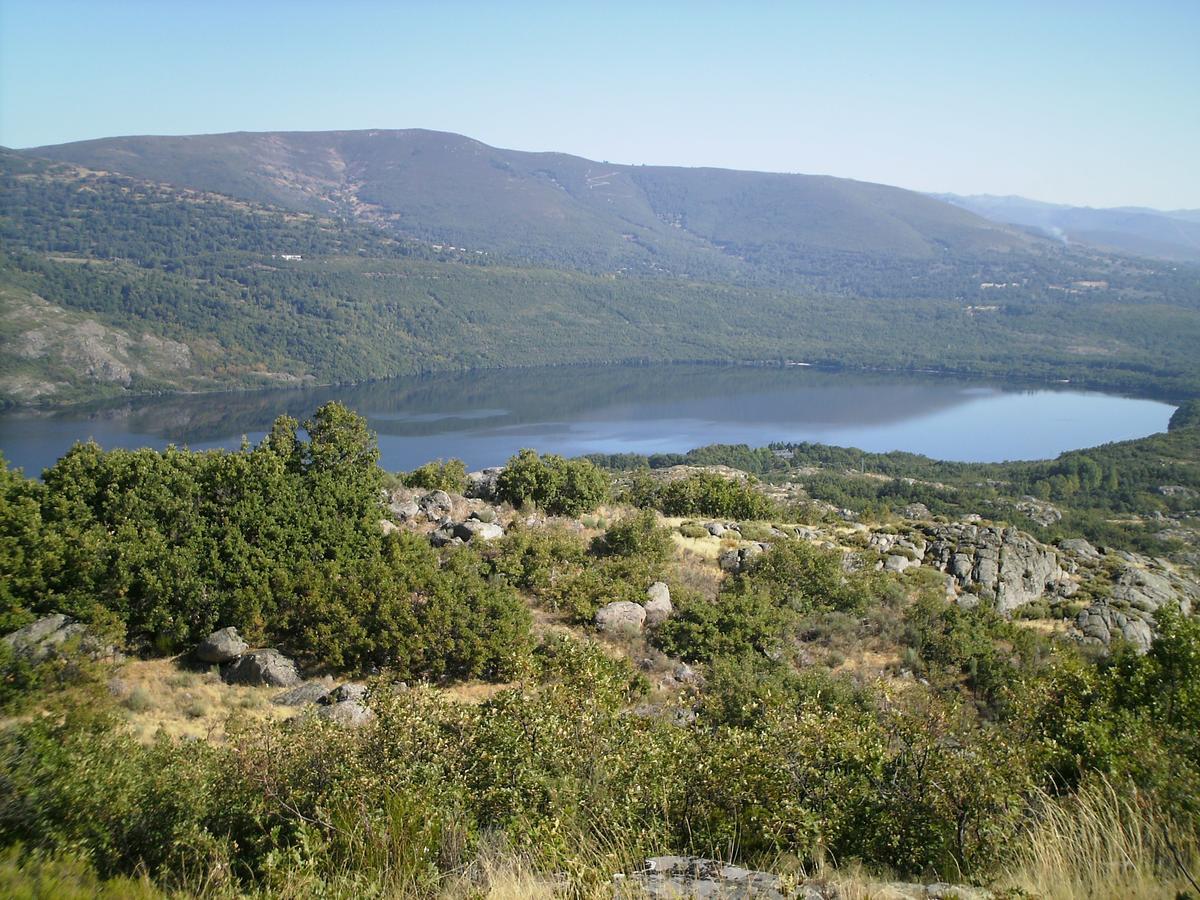 Cabanas Madarsu Vigo de Sanabria Kültér fotó